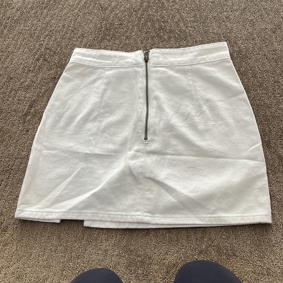 Lioness White Denim Skirt - THE LOLA MINI SKIRT WHITE - Picture 6 of 6